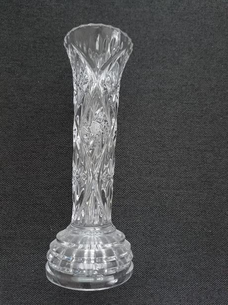 Kryštálová váza,