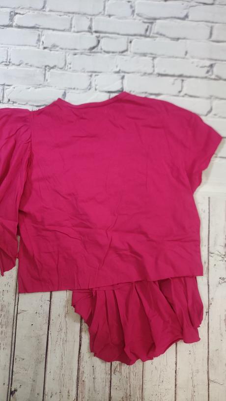 Zaujímavý cropp top, pull&bear,xs