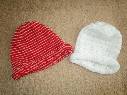 2338. čiapky 2 ks, 116