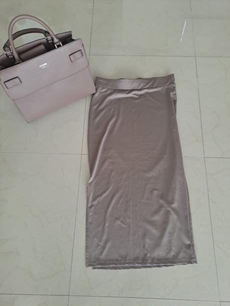 Moderná sukňa, gate,s