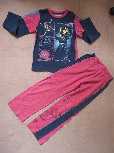 Pyžamo "piráti z karibiku" - veľ. 128, 128