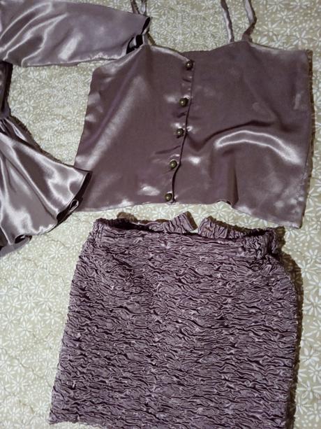 Elegantný kostým, 36