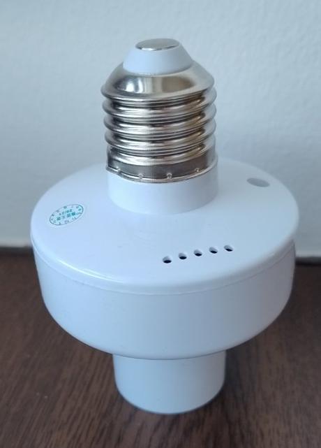 Žiarovkový adaptér e27, wifi tuya, 