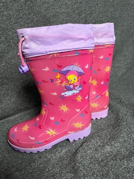 Gumáky loonely tunes, 26