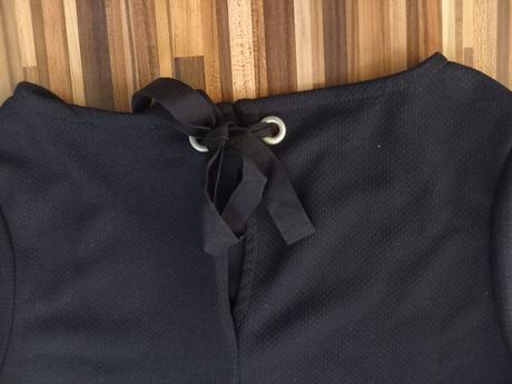 Malé čierne šatky s, c&a,s