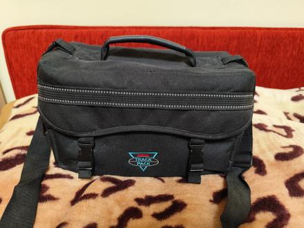 Brašňa na fotoaparát, staršia, stav ako na fotke,