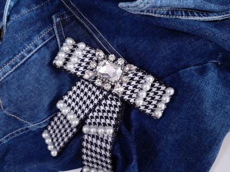 Brošňa mašla pepito, 