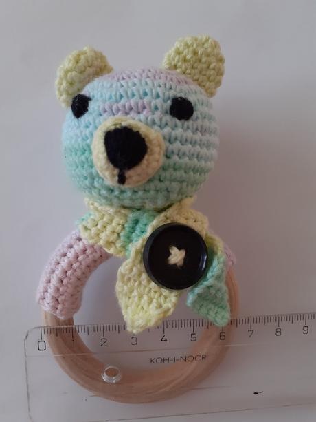 Háčkovaná hrkálka, 