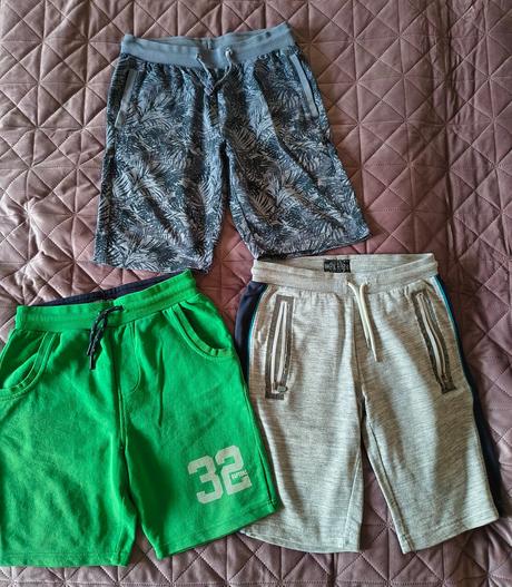 Kraťasy v. 146, 146