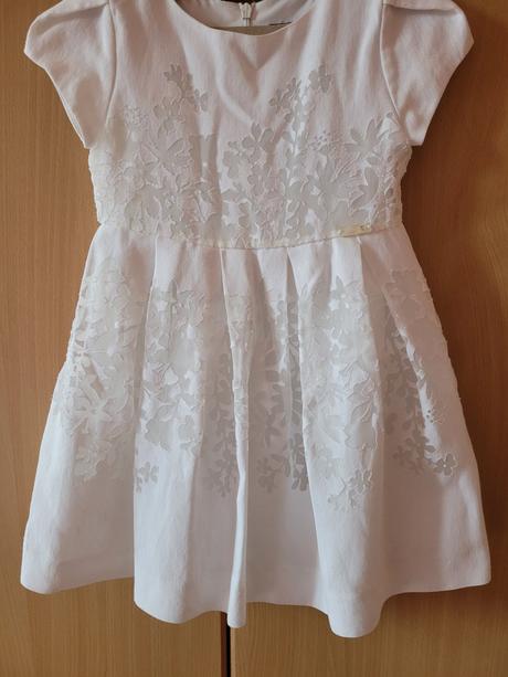 Nádherné šaty, mayoral,98