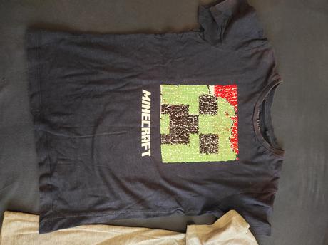 Premieňacie tričká, 128