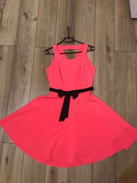 Spoločenské šaty, 38