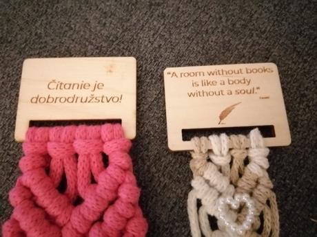 Záložka do knihy macrame, 