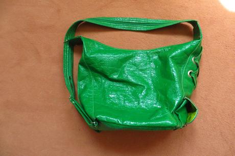 Zelená bláznivá kabelka cez plece,