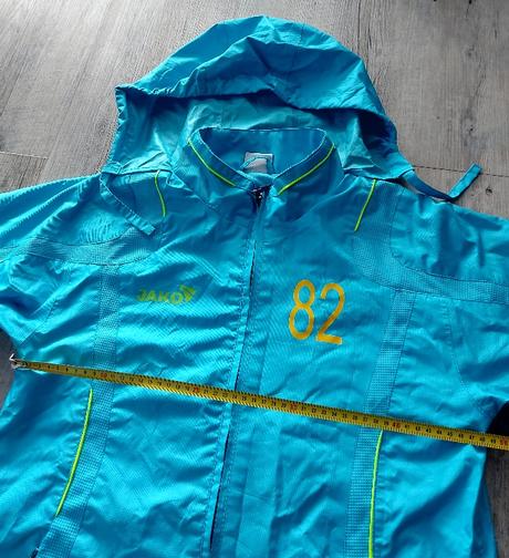 Belasá športová vetrovka jako, 164