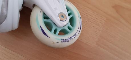 Kolieskové korčule + chrániče, zealot,40