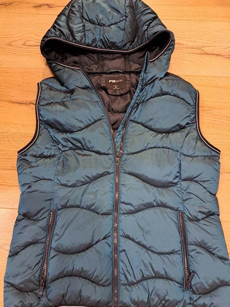 Prechodná vesta s kapucňou m, m