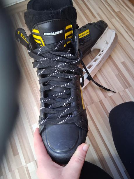 Korčule, crowned,41