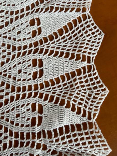 Háčkovaný obrus oválny, 