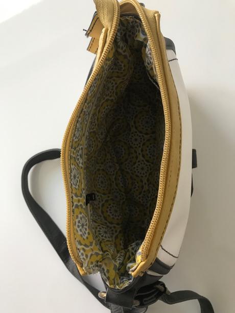 Kabelka crossbody, 