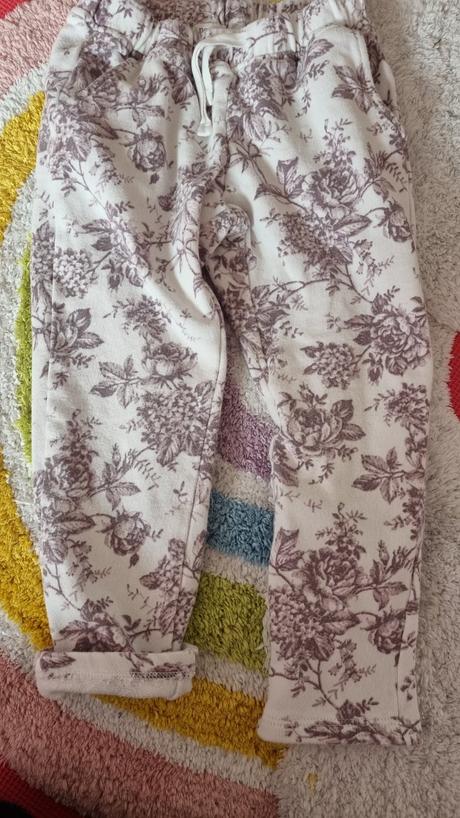 Newbie tepláky 98, newbie,98