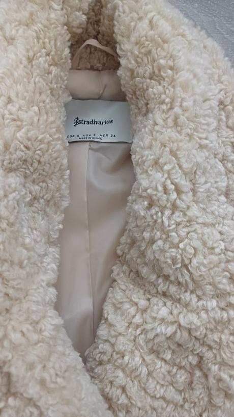 Stradivarius kabát krémovej farby teddy  s, stradivarius,s