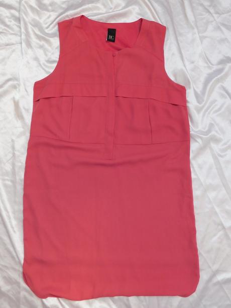 Pekne kvalitne trendy saty, 40