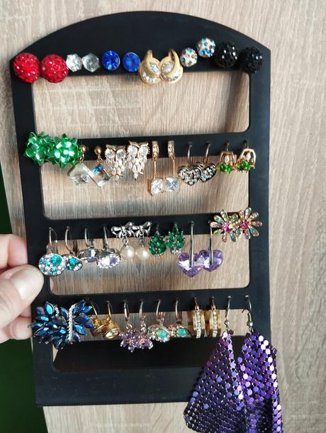 Bizuteria-nausnicky,