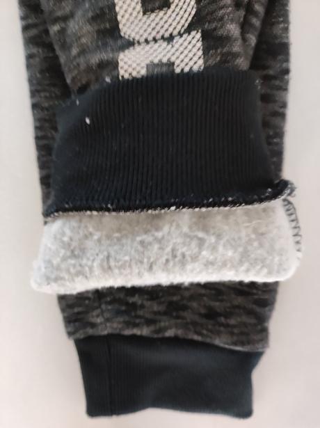 Zateplené teplaky, 128