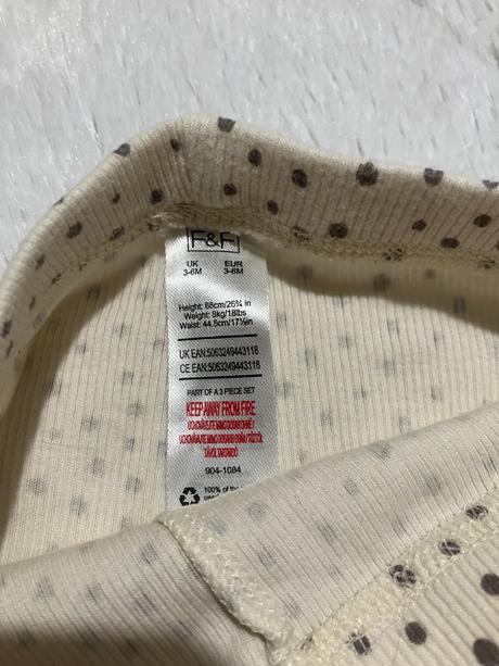 Vrúbkované legíny, f&f,68