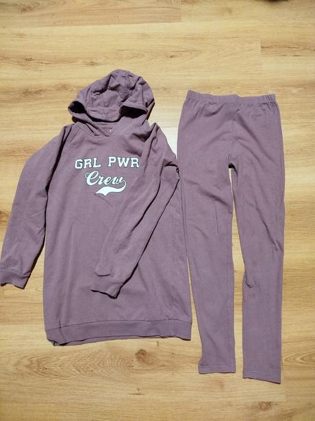 Mikina a legíny, sinsay,146