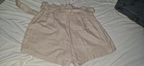 Šortky, 36