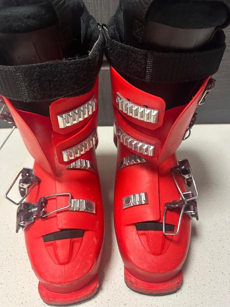 Lyžiarky atomic redstar, atomic,39