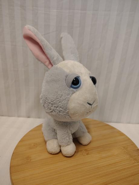 Plyšový sivo biely zajac, tcc global, 32 cm, 