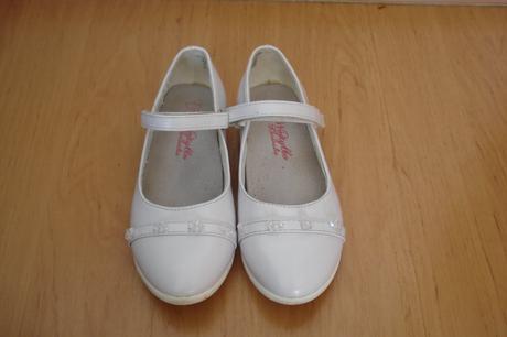 Biele uzatvorené sandálky, wojtylko,33