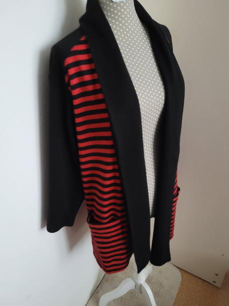 Kardigán/sveter prúžkovaný, 40