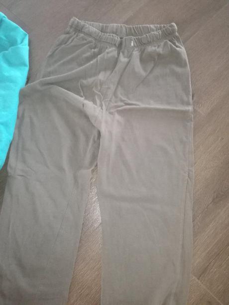 Pyzamo, reserved,146