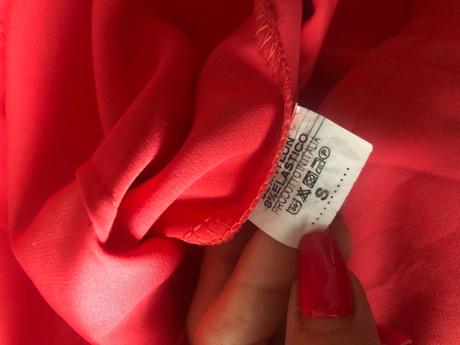 Puzdrové šaty s, s