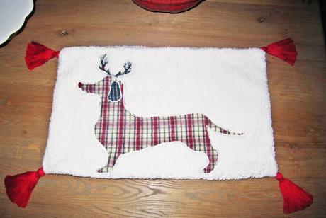 Vianočná obliečka na vankúš - jazvečík, 