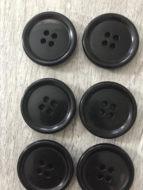 Stare retro gombiky 15ks,