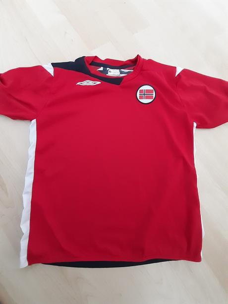 Umbro športove tričko 122, umbro,122