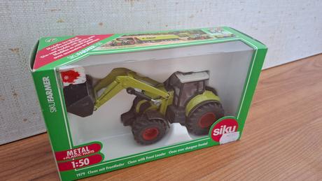 Traktor farmer siku,