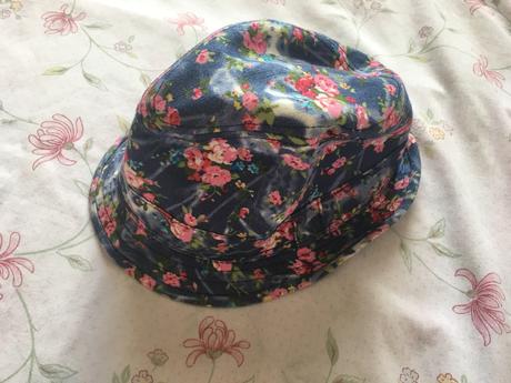 Kvietkovany klobucik, f&f,110