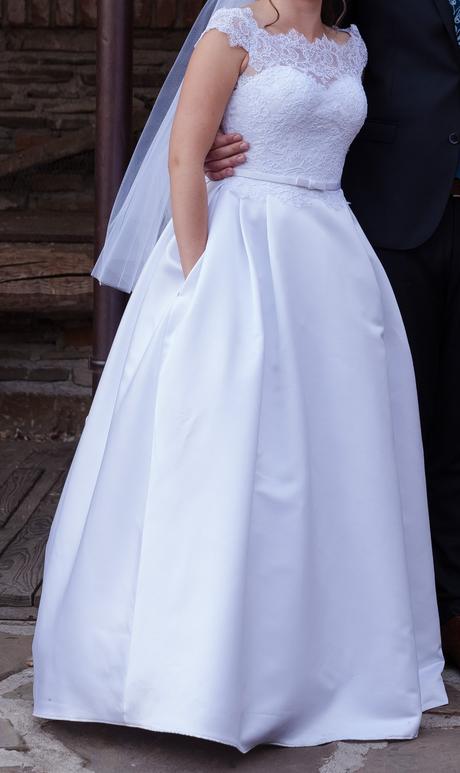 Pohodlné svadobné šaty s vreckami, s