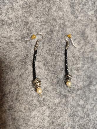 Hand made nausnicky cierne s perlickou,