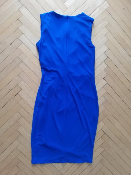 Spolocenske saty, 36