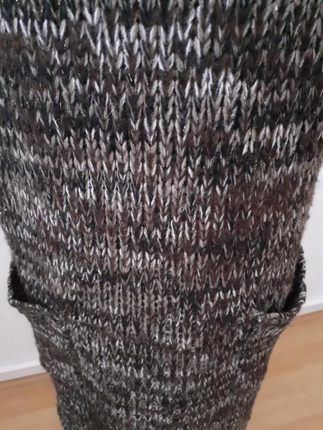 Predĺžený pulover rolák -vesta s vreckami, l