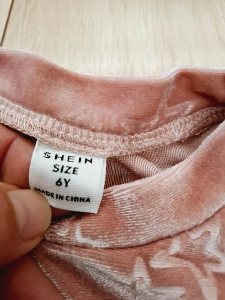 Trblietavé tričko, 110