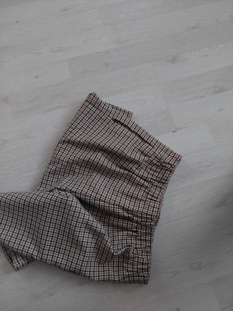 Šortky č.140, zara,140