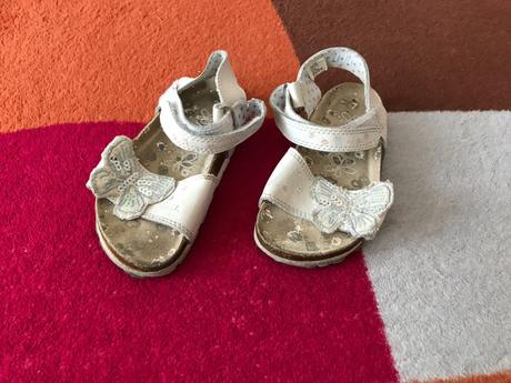 Sandalky, zn. next, menšie ako č. 17, <17